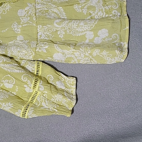 CATO Women's Green Ruffle 3/4 Sleeve Blouse - Size Large - Picture 3 of 11